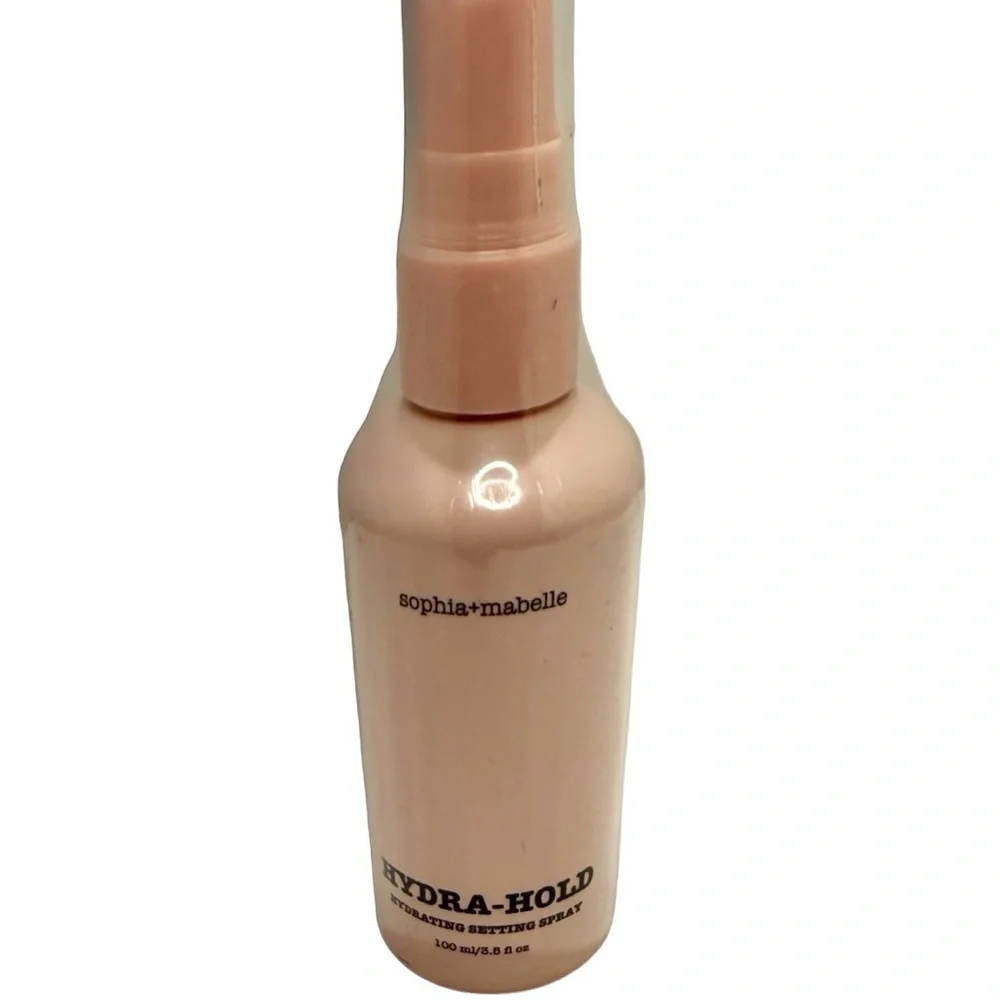 sophia+mabelle Hydra-Hold Setting Spray in Light Pink